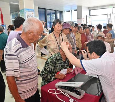 省衛生健康委“健康社區行”走進宿州市埇橋區朱仙莊鎮，打通健康服務“最后一公里”